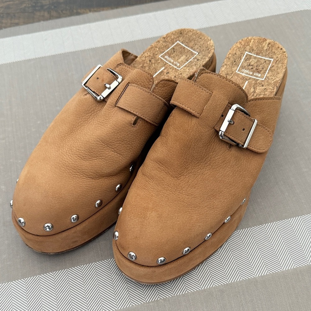 Dolce Vita Yevan Platform Clogs